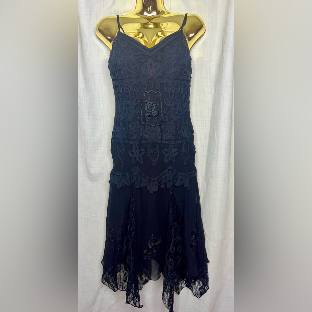 Chic Black Floral Lace Maxi Dress M - Picture 3 of 6